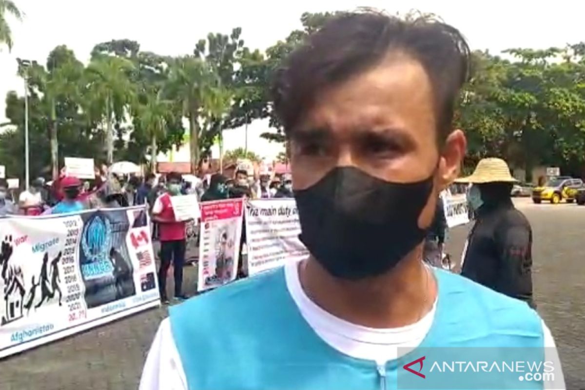 Ratusan imigran Afganistan demo minta dipindahkan ke negara ketiga