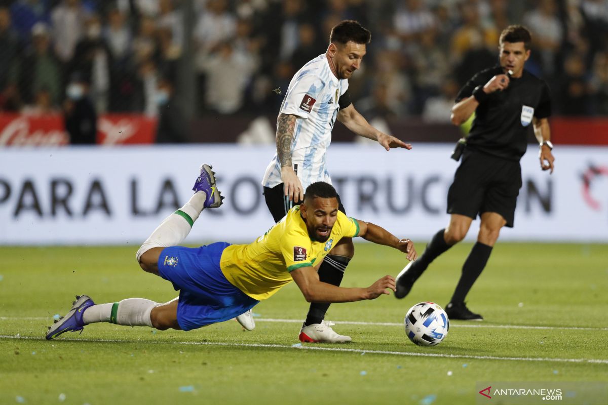 Kualifikasi Piala Dunia: Laga Argentina lawan Brazil berakhir imbang tanpa gol