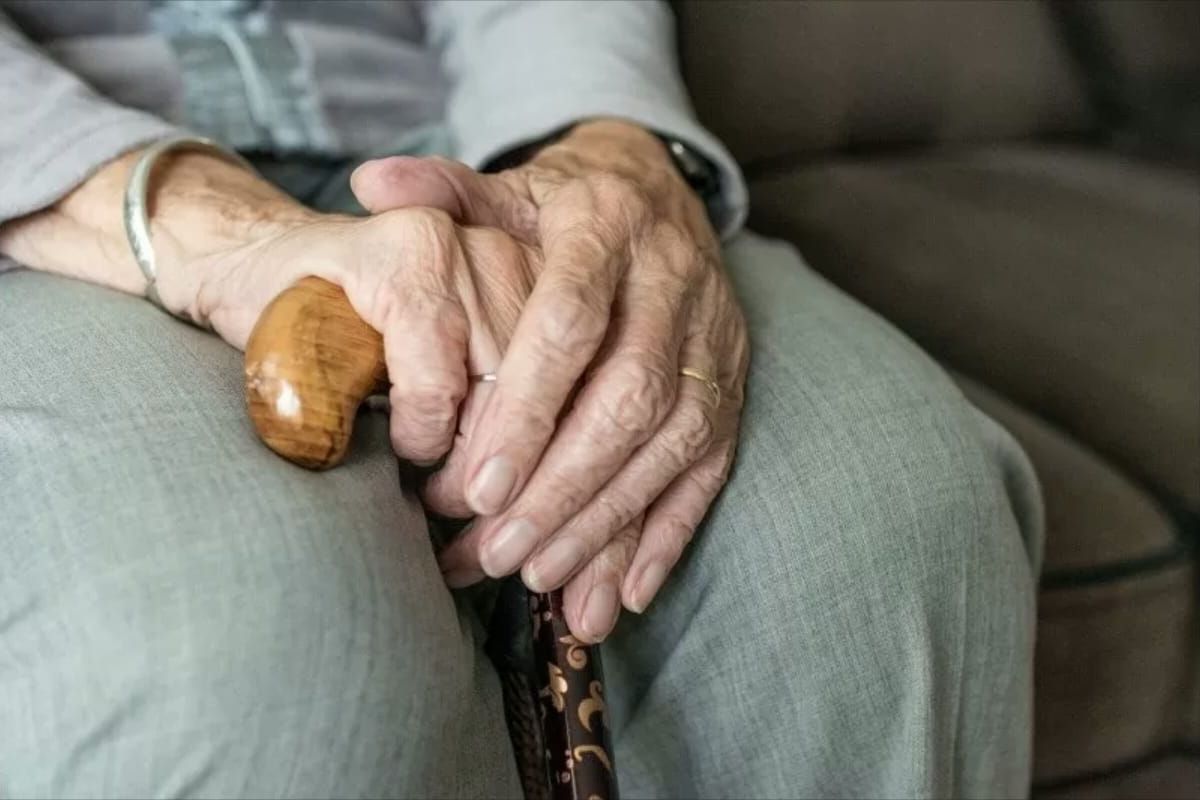Orang tertua di Prancis meninggal karena COVID-19