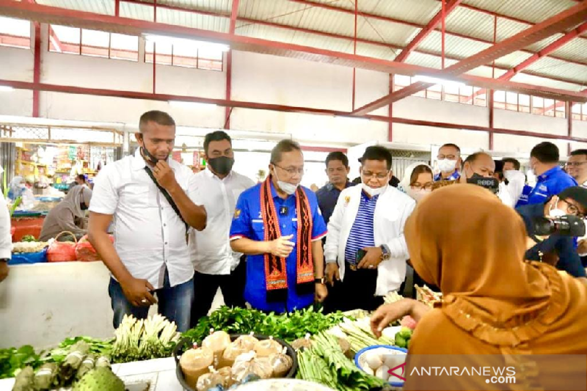 Wakil Ketua MPR kunjungi pasar terpadu Al Mahirah Lamdingin