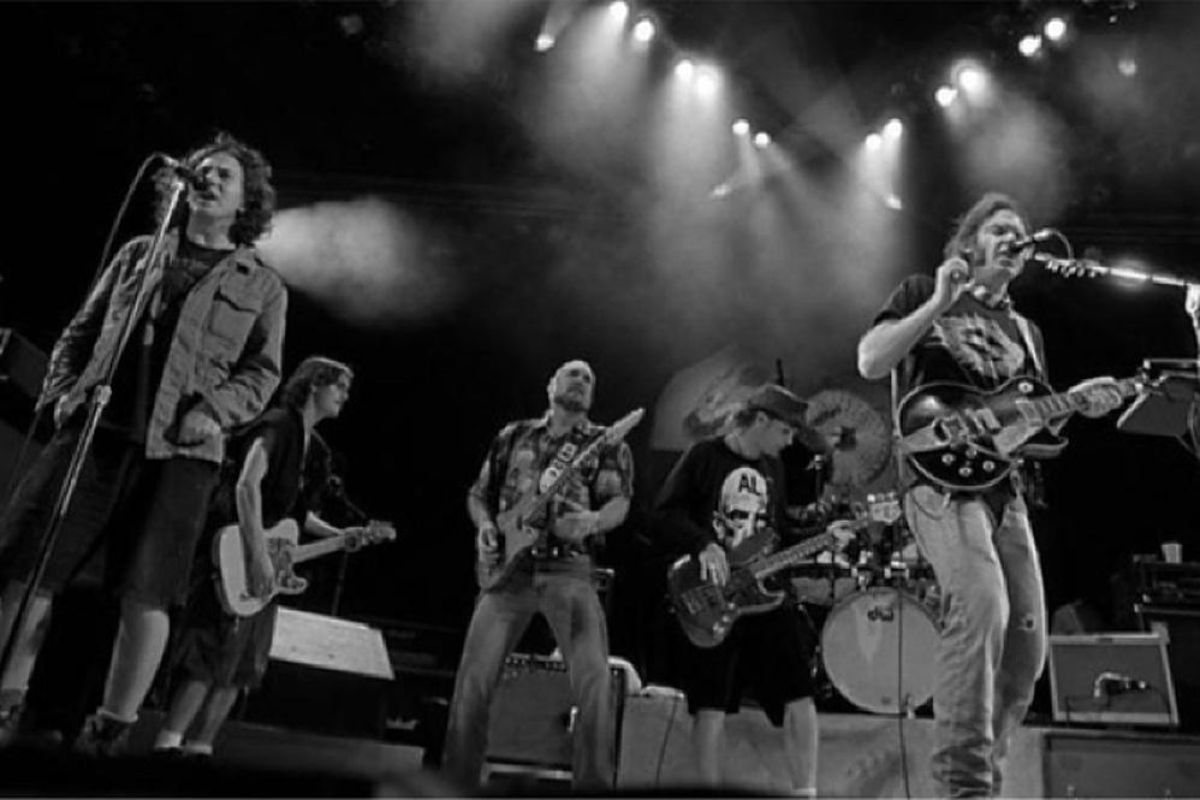 Sempat tertunda, Pearl Jam akan langsungkan tur di awal 2022