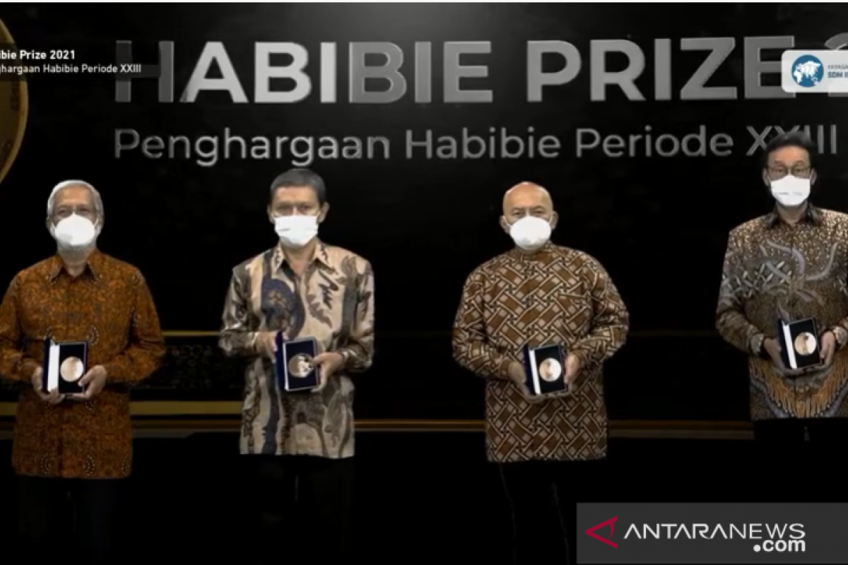 Empat ilmuwan Indonesia terima anugerah Habibie Prize 2021