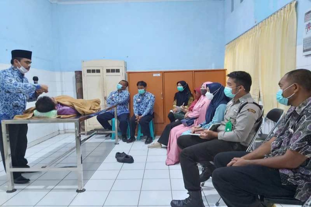 PMI Gunung Kidul beri pelatihan pemakaman jenazah prosedur COVID-19
