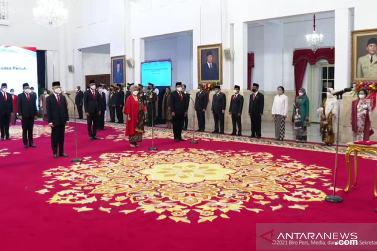 Presiden Jokowi lantik 12 duta besar untuk negara sahabat