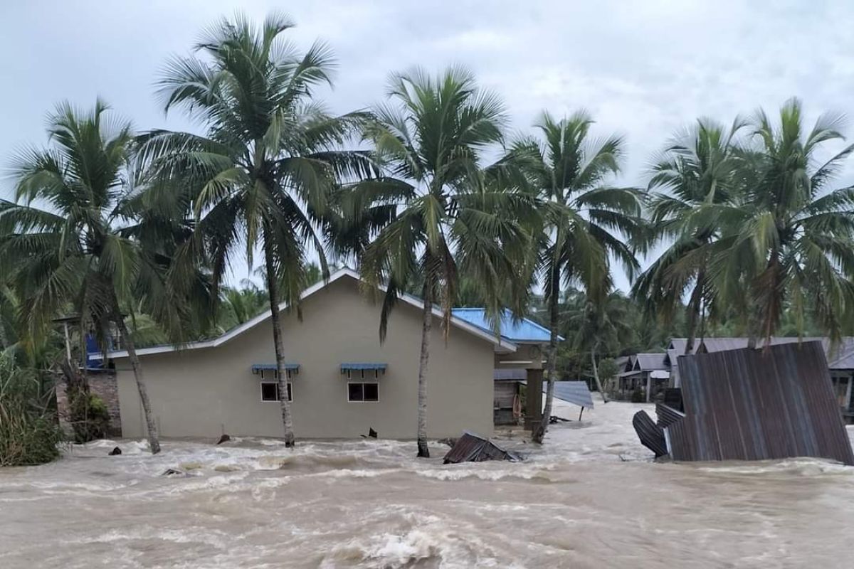 1.120 rumah warga terdampak banjir di Labura