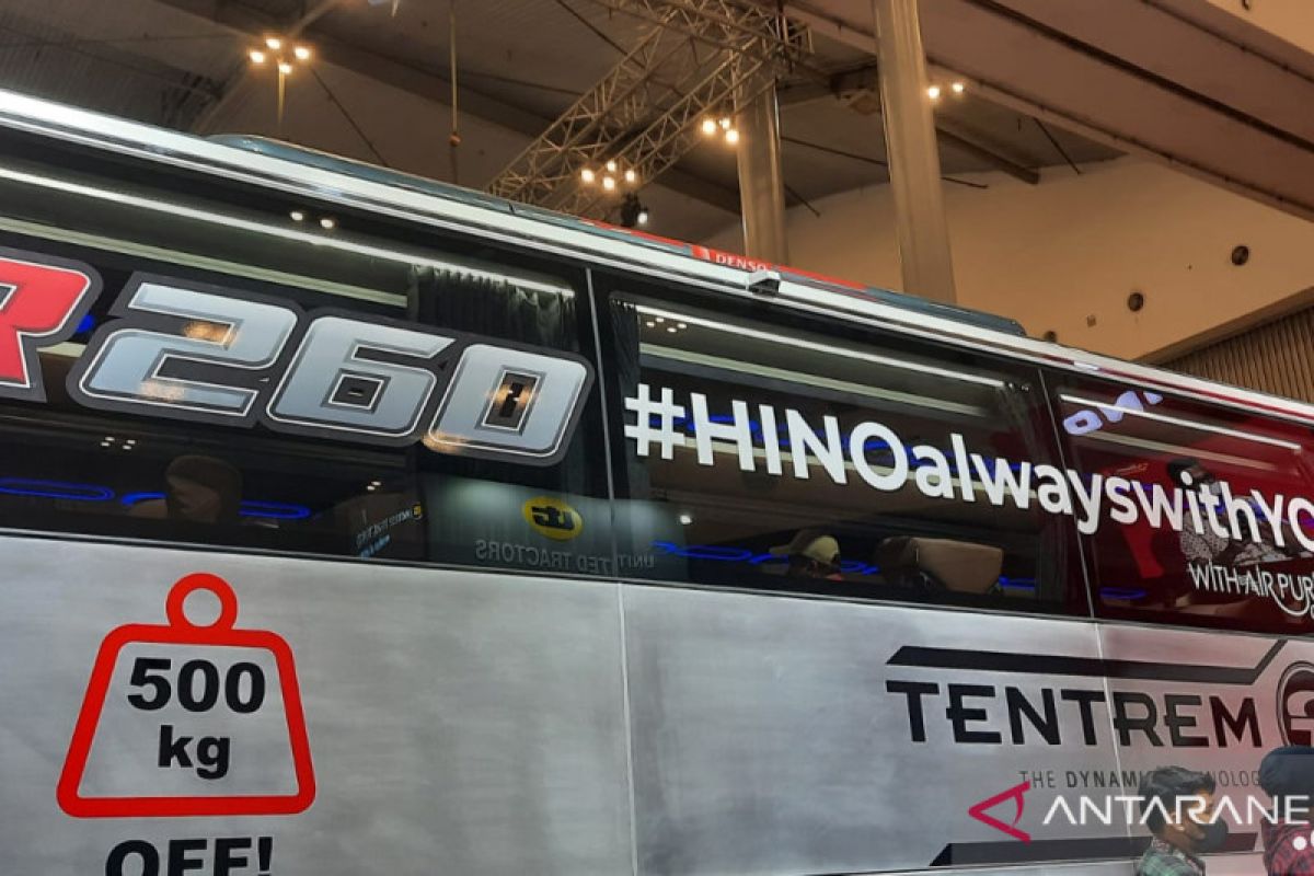 Pelumas Hino HGO punya sembilan komponen adaptif jaga performa mesin