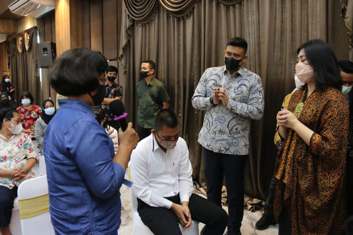 Wali Kota Medan ingatkan penerima beasiswa terus berbakti kepada orang tua
