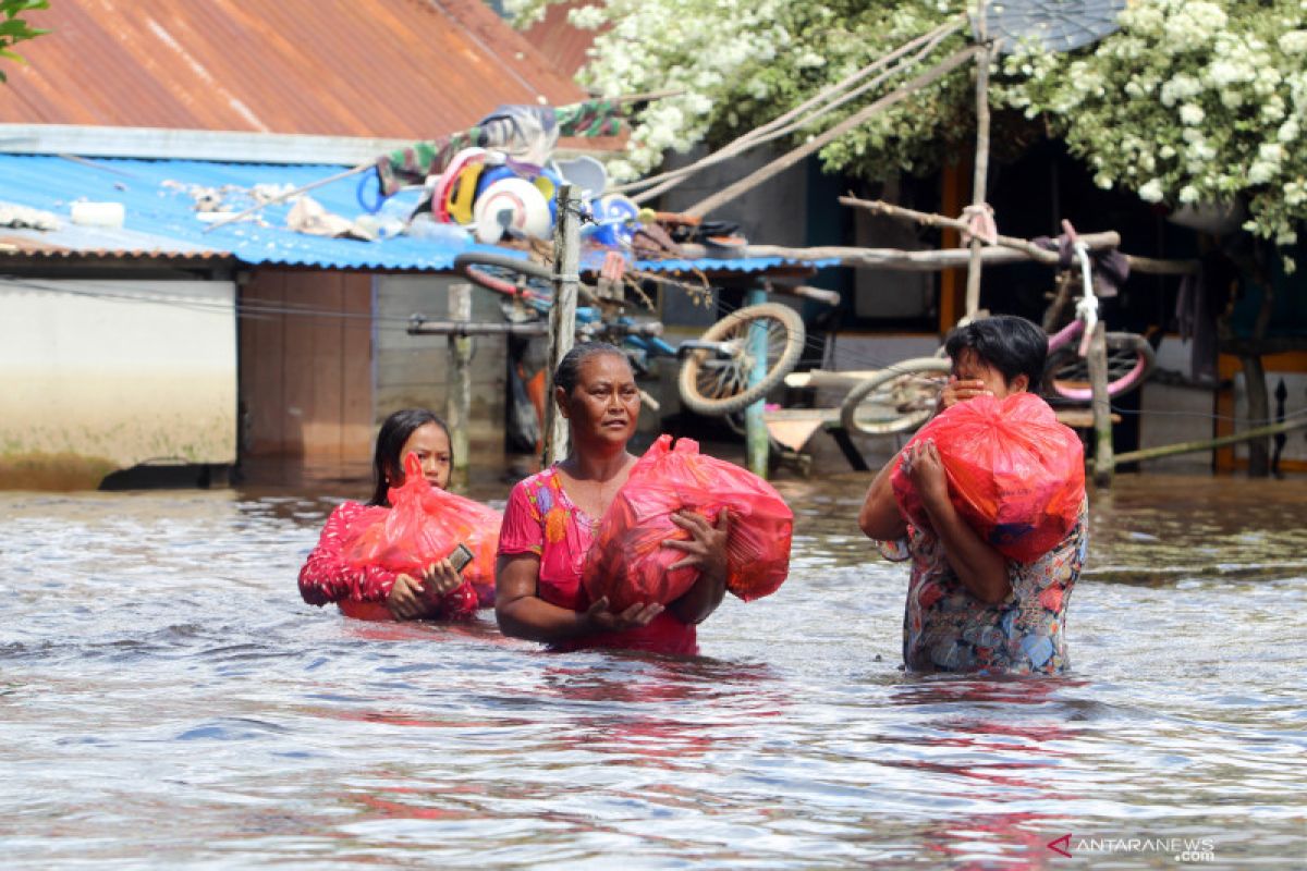 Tim Satgas Penanganan Banjir Sintang dibubarkan