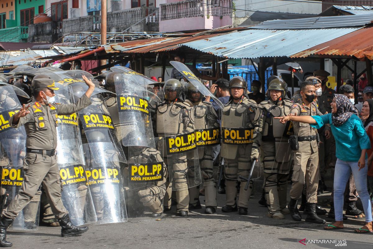 Merasa tak dihargai jadi pemicu duel antaranggota Satpol PP Pekanbaru