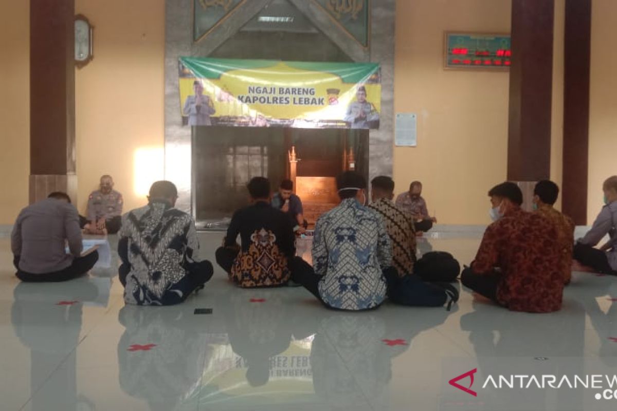 Program Kapolda Banten, ngaji bareng bersama personel Polres Lebak