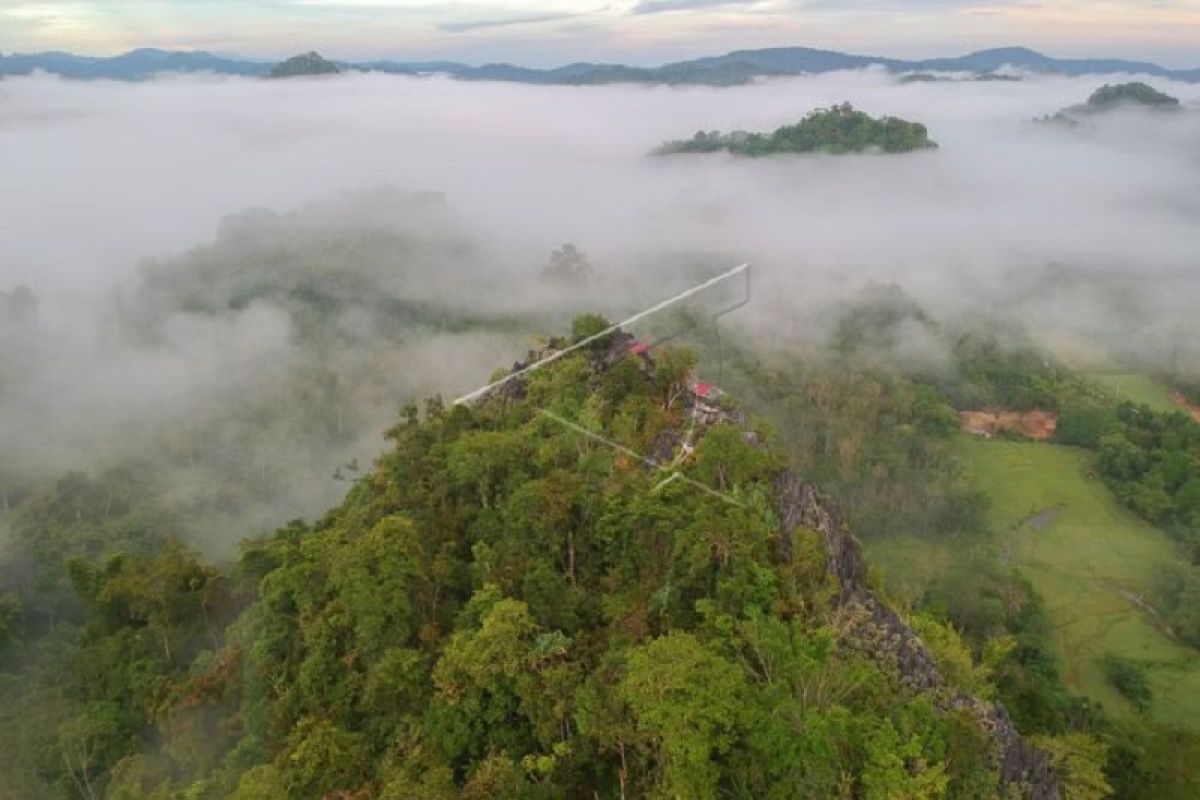 Wisata Karst Bukit Tamulun