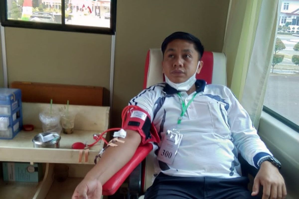 PMI ambil bagian kegiatan donor darah sambut HUT Tapsel ke 71