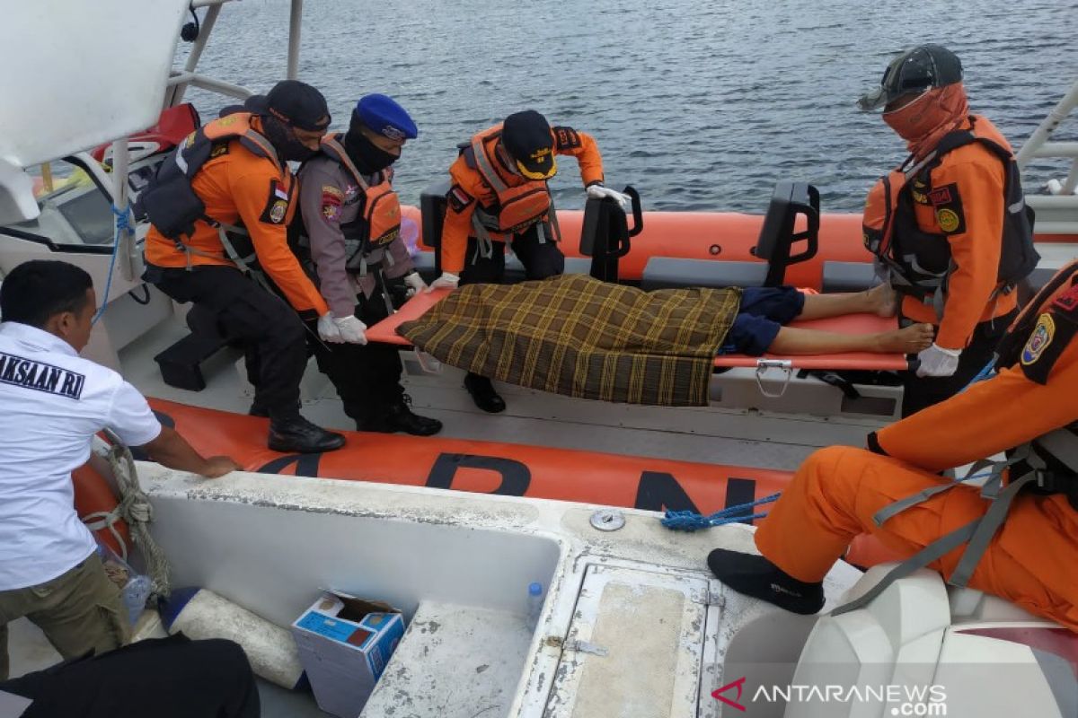 Kapal cepat milik Kejari Wakatobi mogok di perairan Pulau Kaledupa