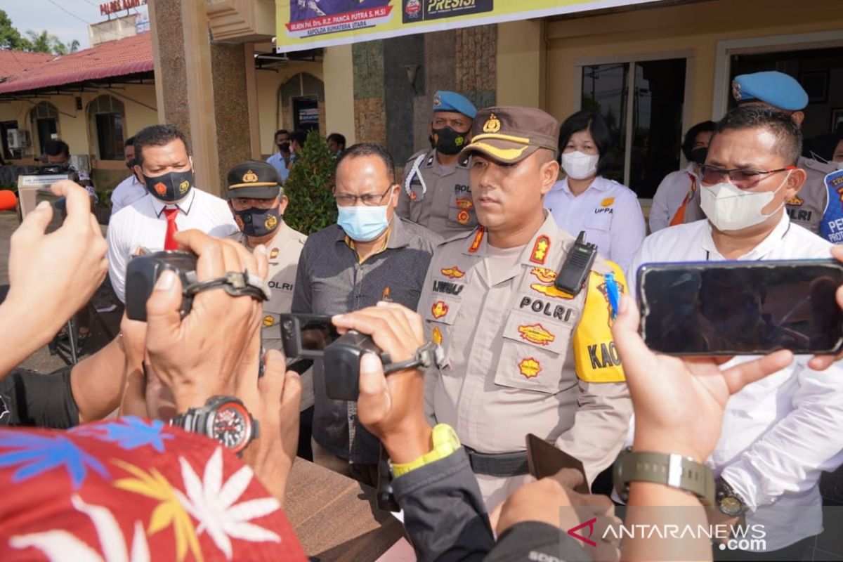 Kapolres Asahan ungkap motif tersangka buang bayi dalam goni