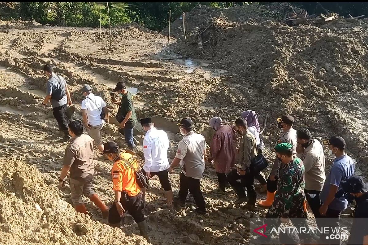 Mensos : Longsor Sibolangit berpotensi memutus jalan di 7 dusun