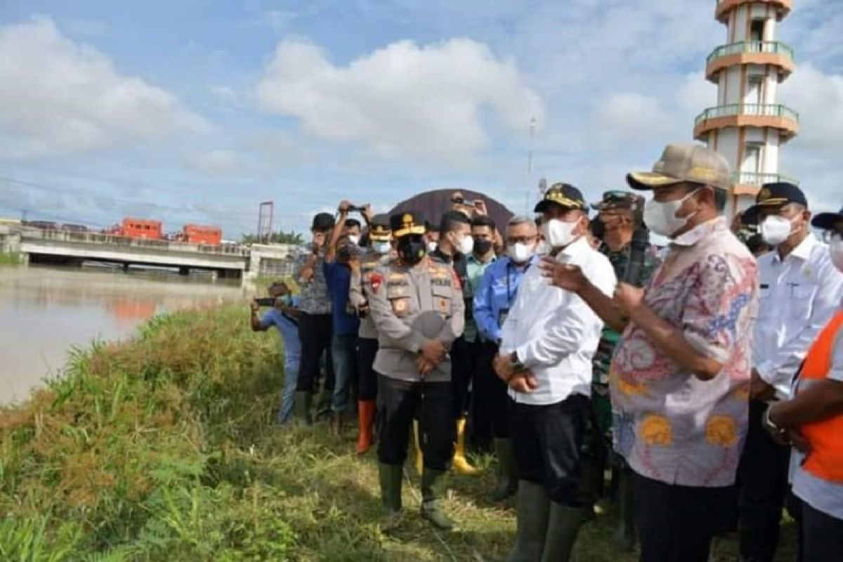 Pemkab Sergai berharap  solusi konkrit atasi banjir