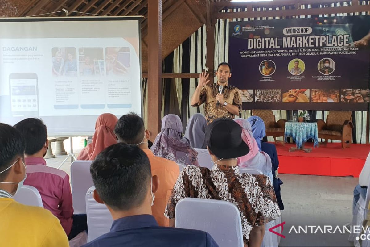 Akmil Magelang sosialisasikan program literasi digital desa