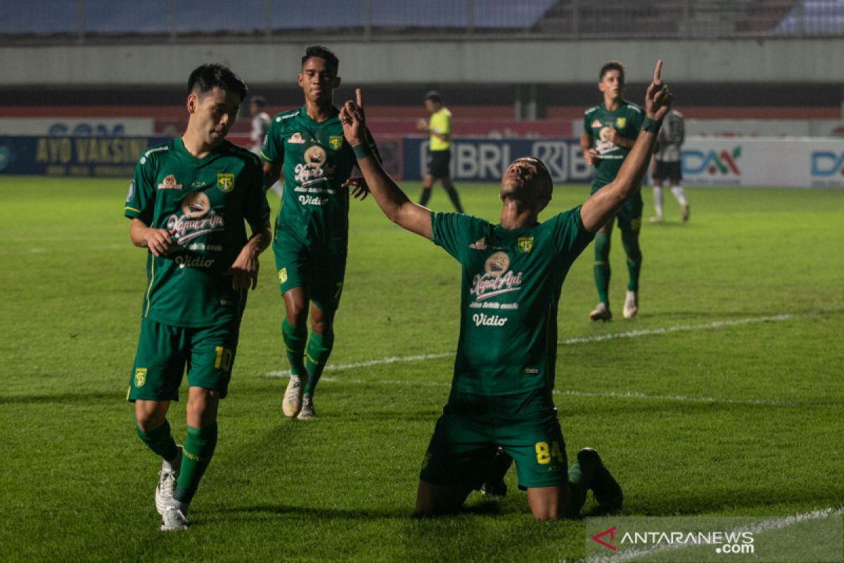 Liga 1 Indonesia - Gol tunggal Jose Wilkson antar Persebaya kalahkan Madura United