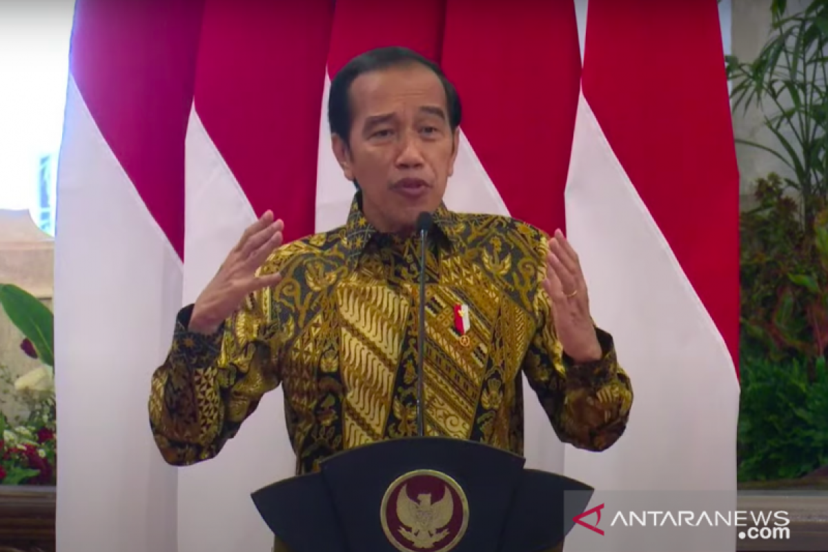 Presiden Joko Widodo minta Pertamina dan PLN lapor jika butuhkan dukungan politis