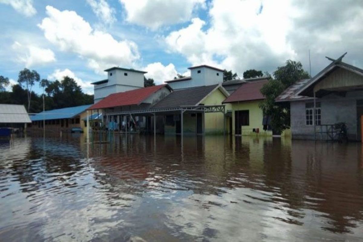 Pemerintah Kabupaten Kapuas, Kalteng tetapkan status tanggap darurat bencana banjir