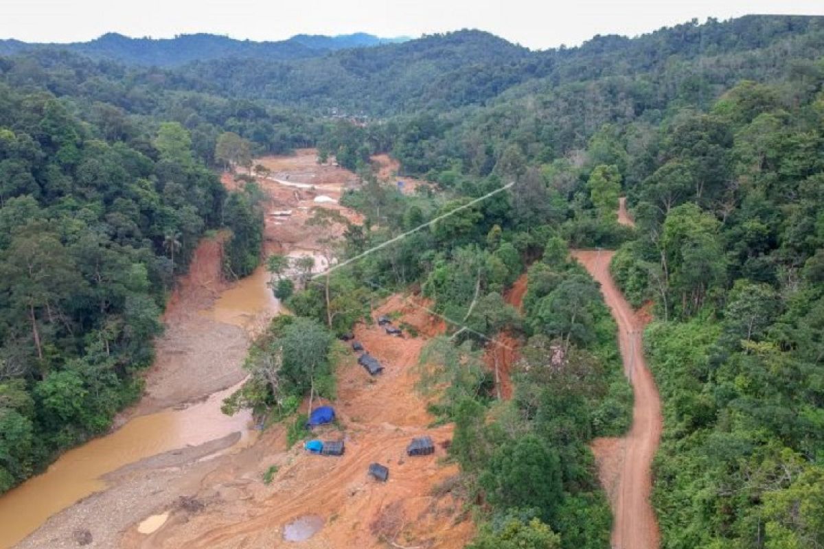 Kerusakan Lanskap akibat tambang ilegal di Jambi