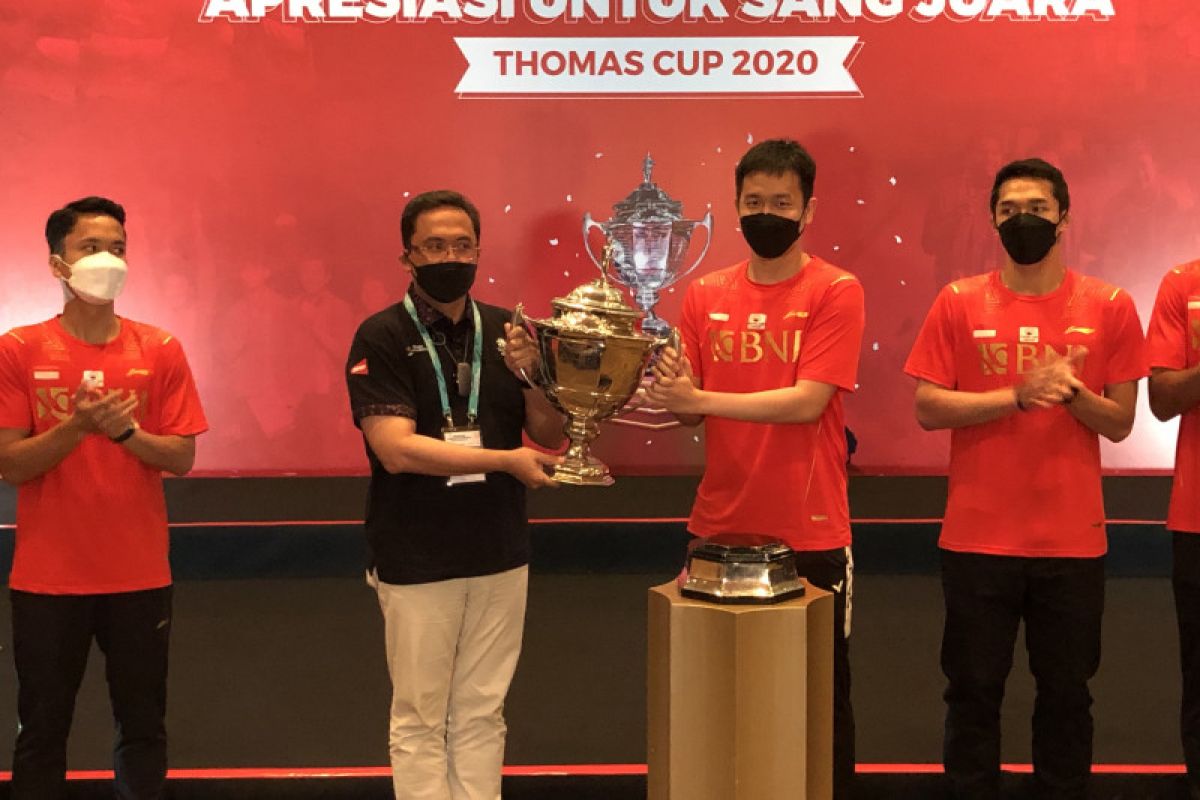 BNI serahkan bonus Rp5 miliar kepada timnas peraih Piala Thomas