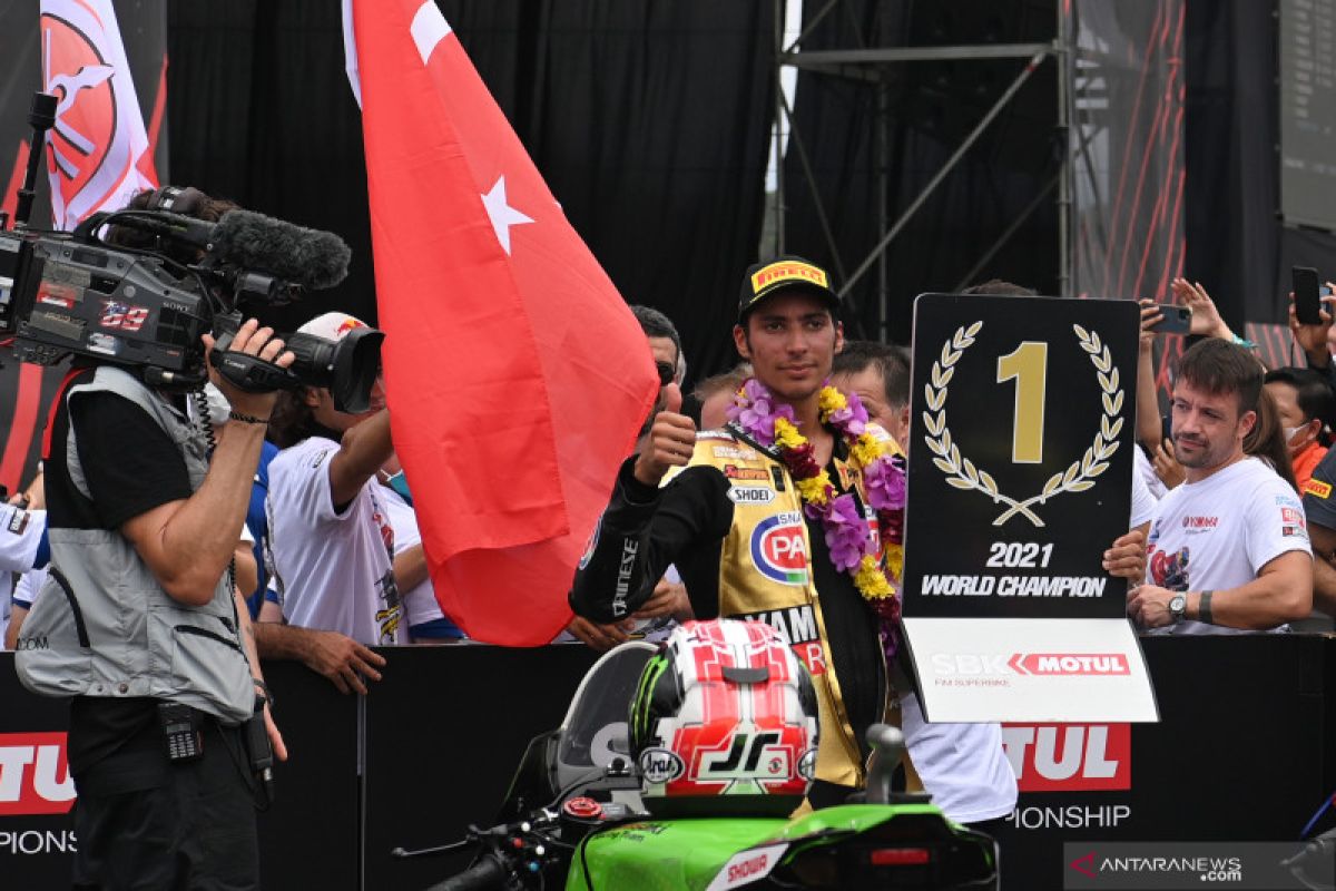 Toprak terkenang impian sang ayah setelah meraih gelar juara dunia WSBK