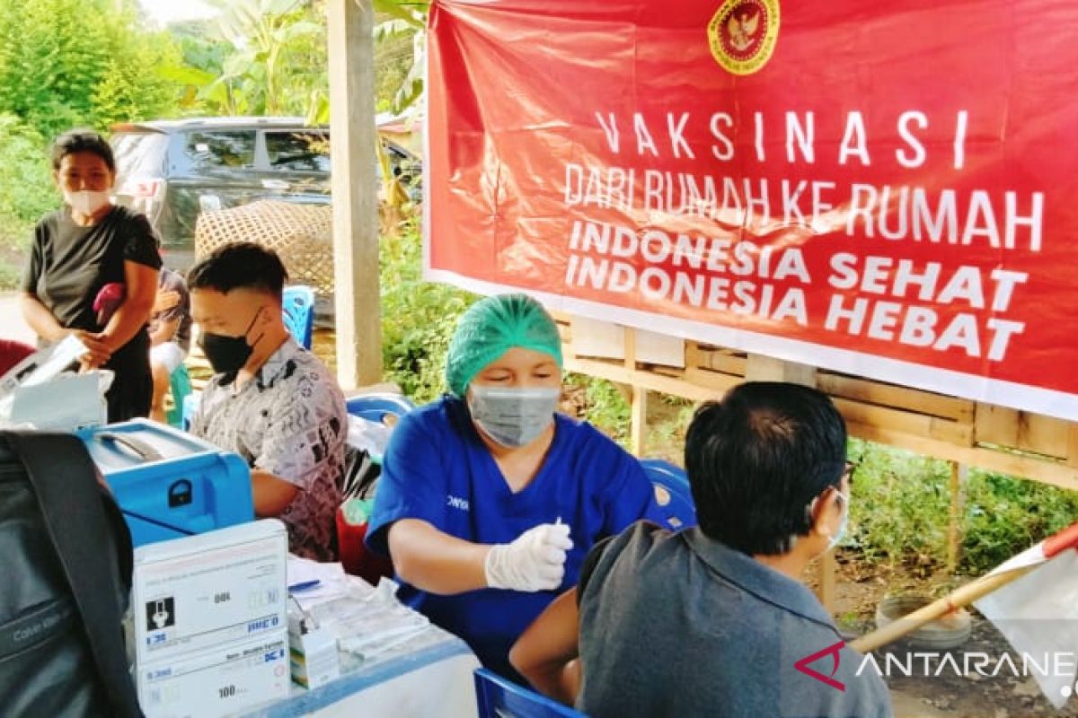 BIN Sulut vaksinasi masyarakat-pelajar di Minsel