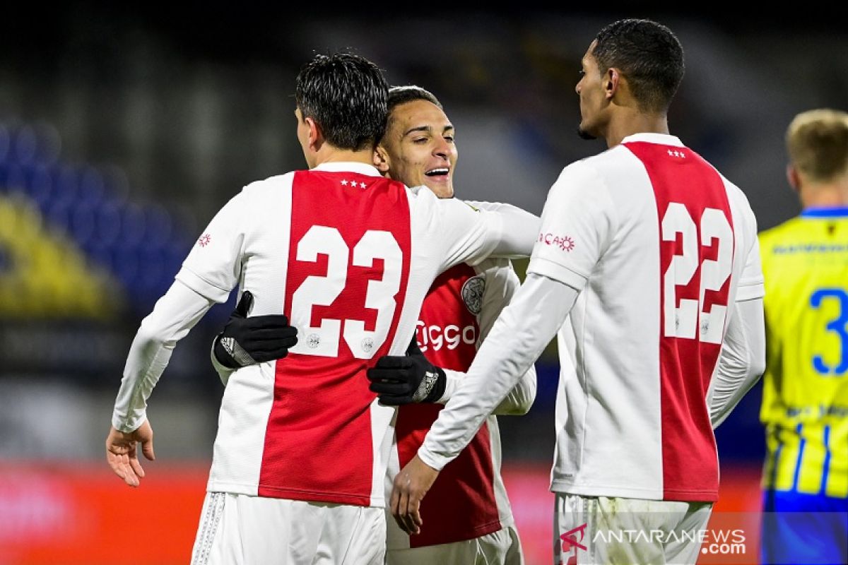 Ajax rebut lagi puncak klasemen setelah gulung RKC Waalwijk
