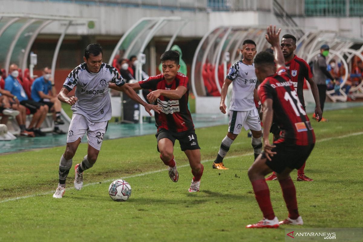 Persipura Jayapura bermain imbang kontra Persikabo 1-1