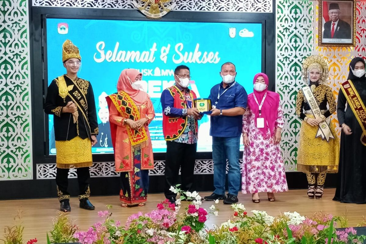 Wali Kota Sibolga tiba di Banda Aceh dalam rangka Muskomwil I APEKSI