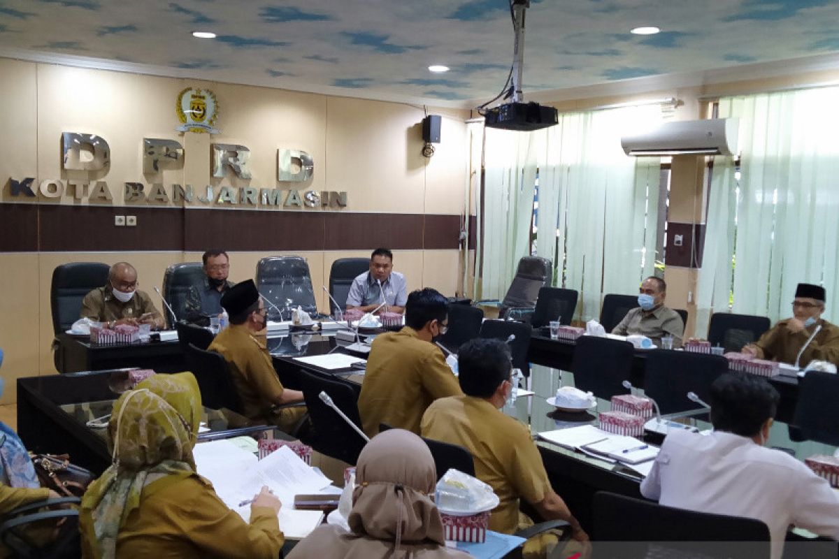 Pemkot dan DPRD Banjarmasin sepakat 21 Raperda pada 2022