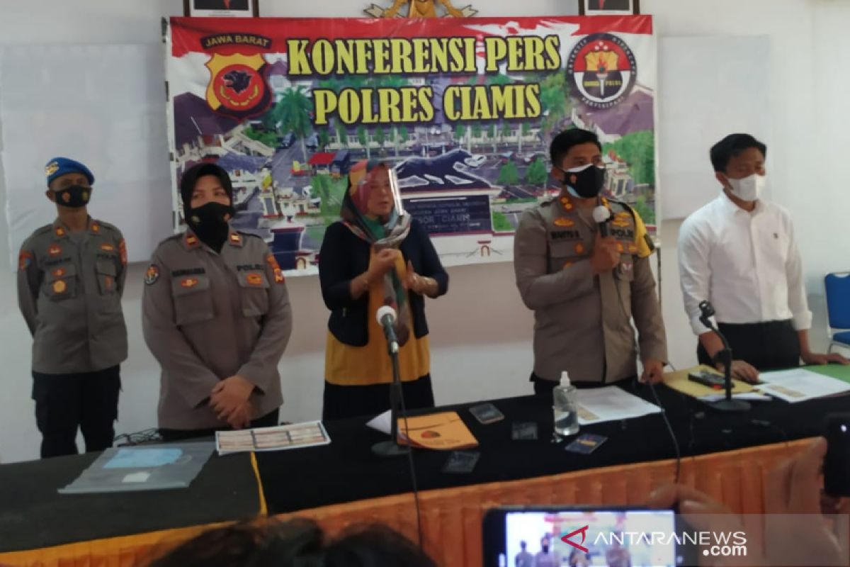 Polisi tetapkan guru tersangka 11 siswa tewas tenggelam di sungai