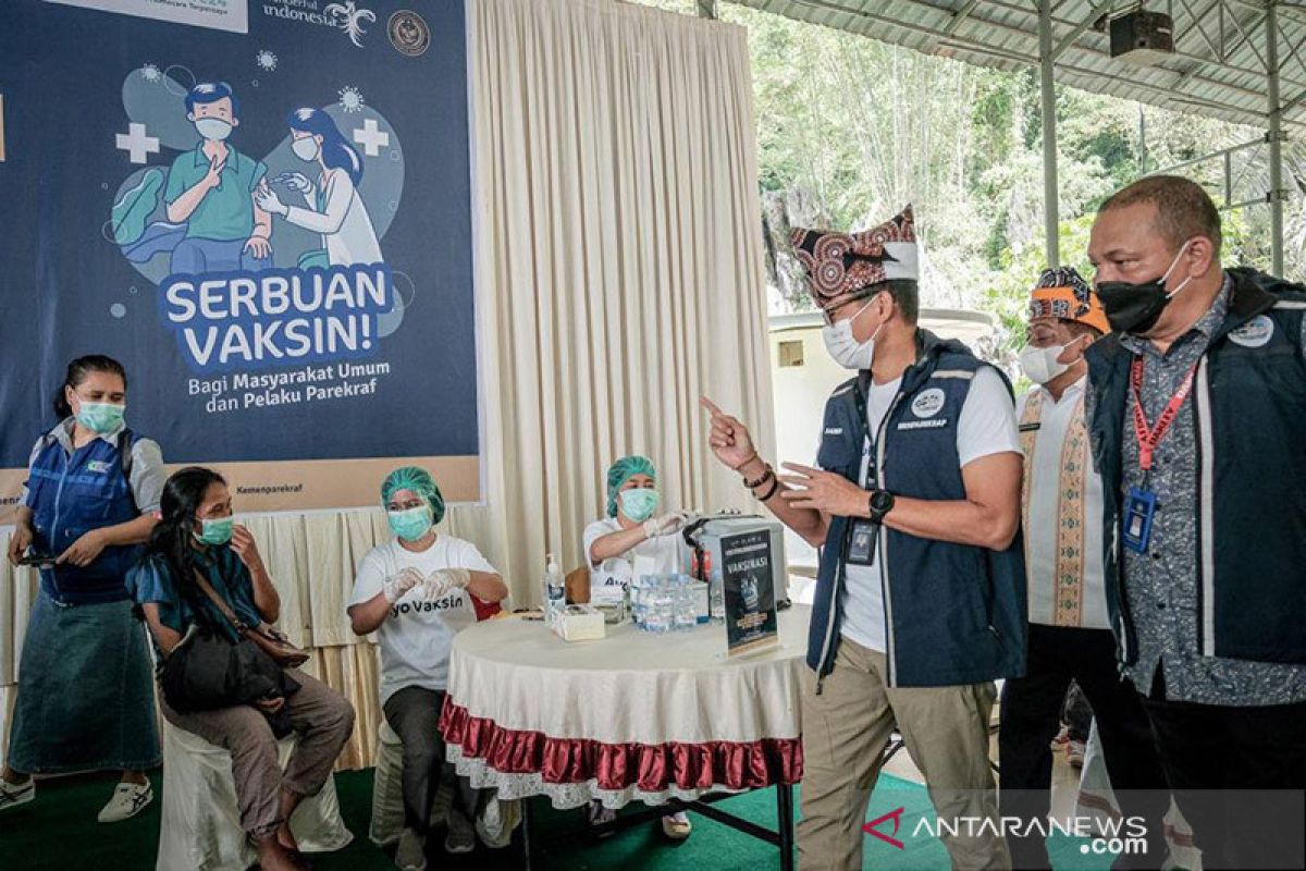Kemenparekraf adakan vaksinasi bagi pelaku parekraf di Tana Toraja