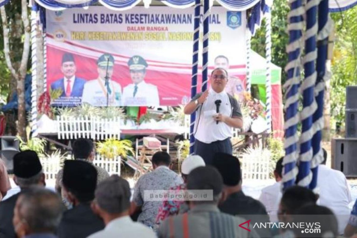 Hadiri Peringatan HKSN di Buluh Tumbang, Gubernur Serahkan Bantuan
