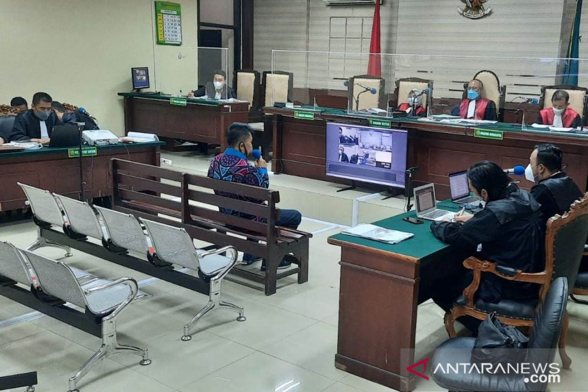 Keterangan sejumlah saksi pojokkan ajudan Bupati Nganjuk