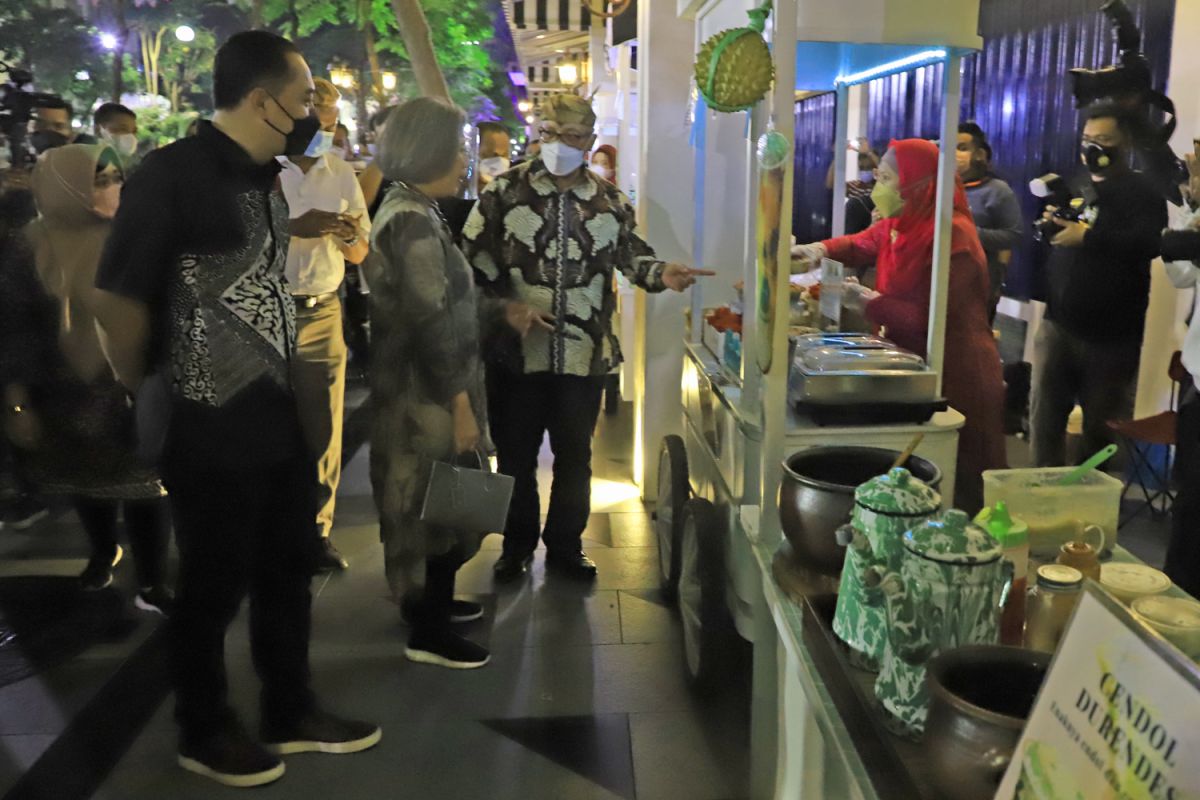 BI membantu 25 booth untuk UMKM di Jalan Tunjungan Surabaya