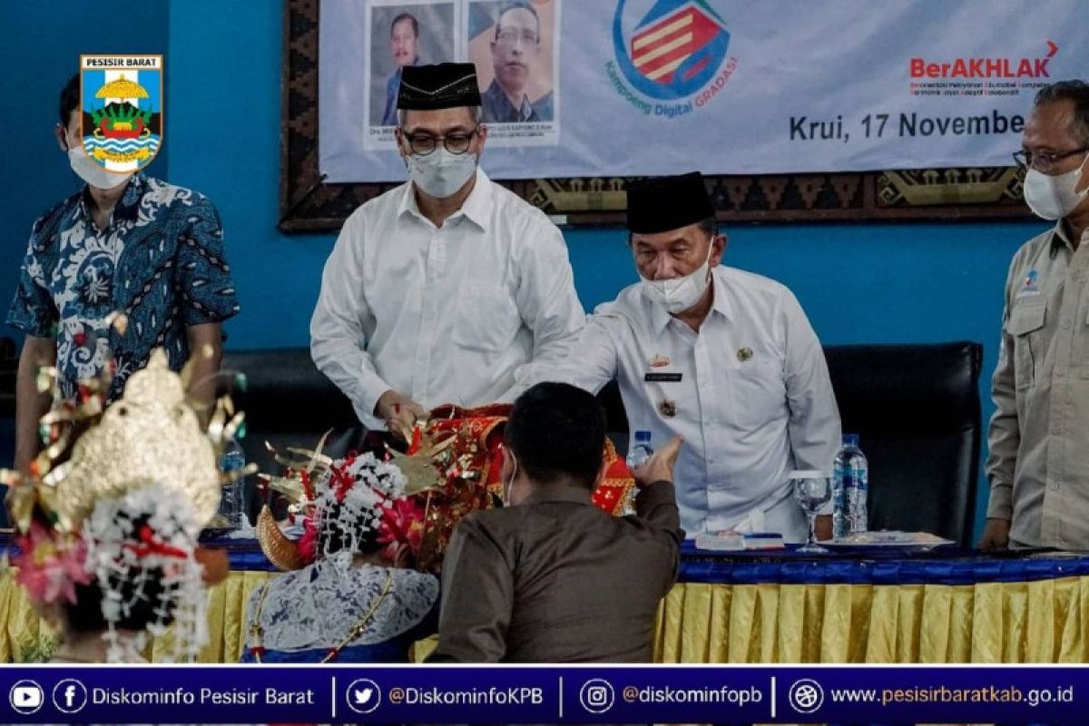 Wakil Bupati Pesisir Barat hadiri pelantikan DPC Gradasi