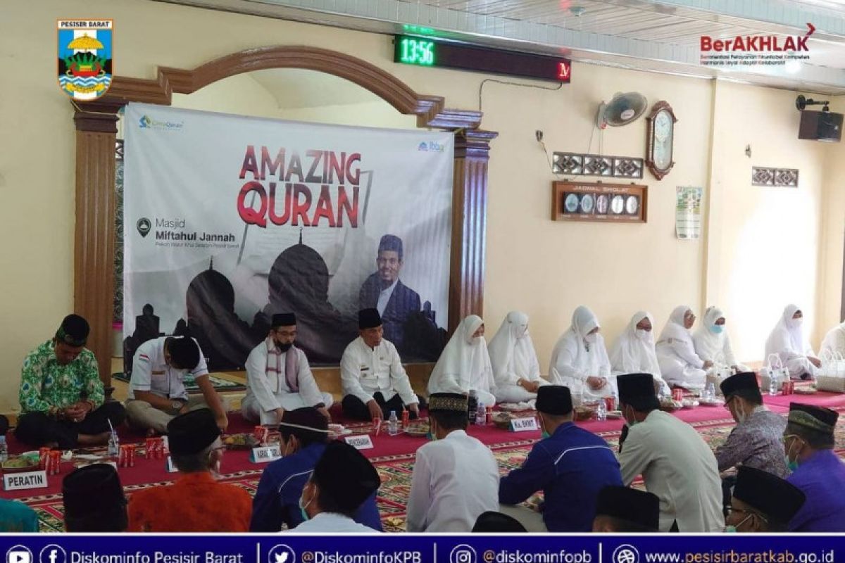 Wakil Bupati Pesisir Barat hadiri tabligh akbar "Amazing Qur'an"