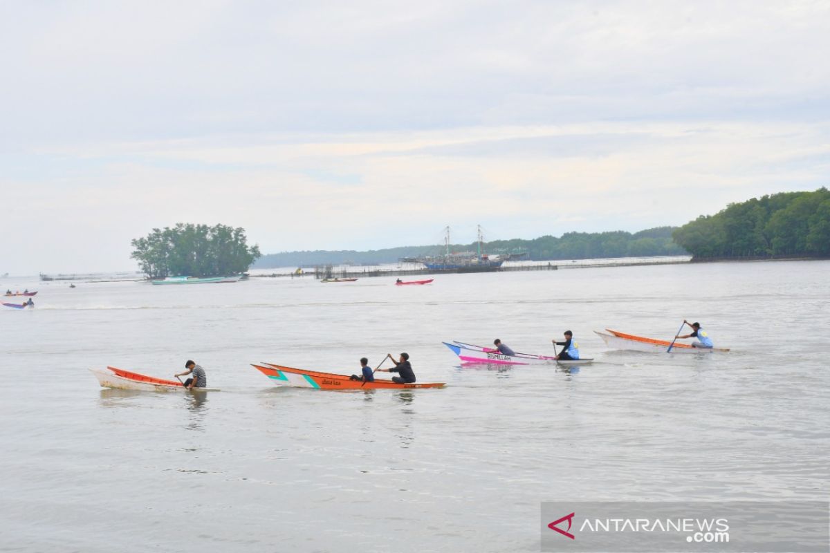 PKT promosikan wisata laut dengan menggelar lomba race laut dan dayung