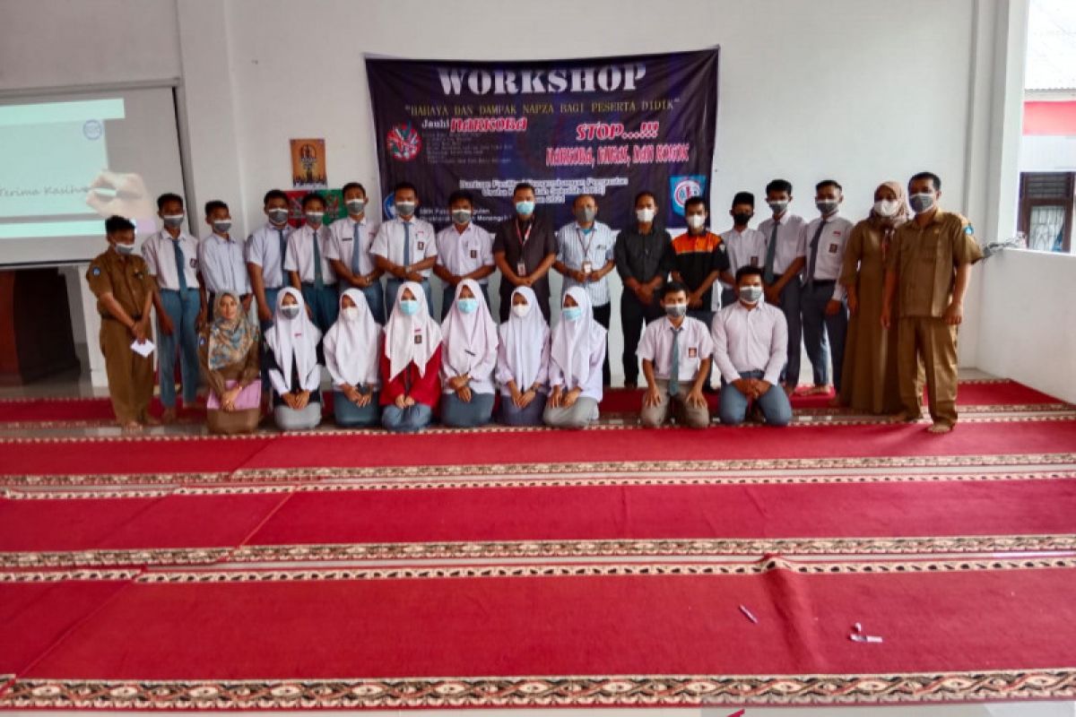 Siswa SMK N 1 Kinali Pasbar ikuti workshop penyuluhan NAPZA