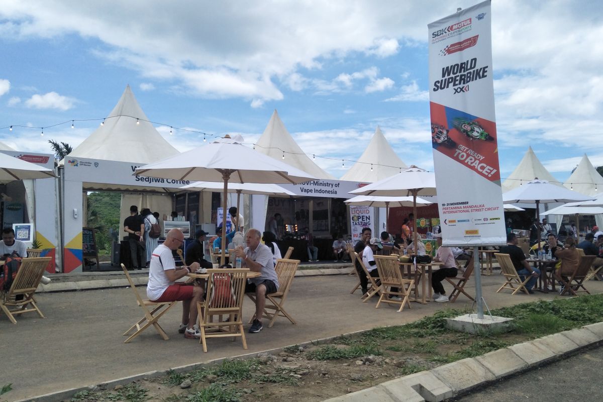 Ministry presents exhibition of MSMEs' products during MotoGP