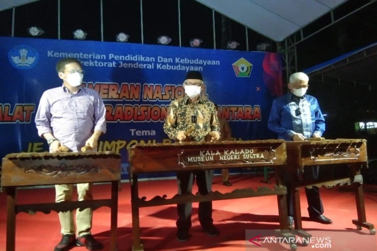 Pameran nasional alat musik tradisional 2021 resmi dibuka di Kota Kendari