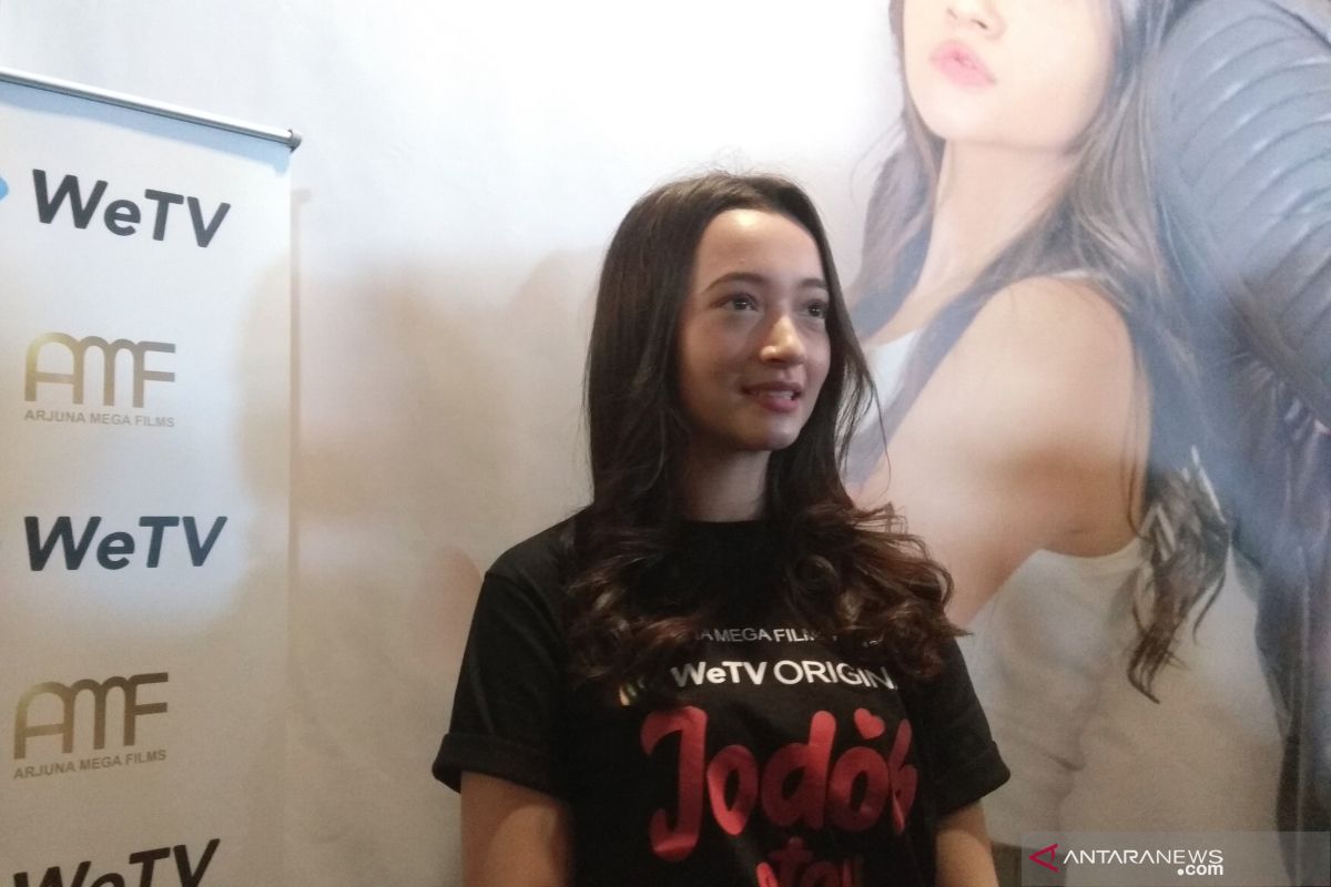 Megan Domani merasa tertantang main web series "Jodoh atau Bukan"