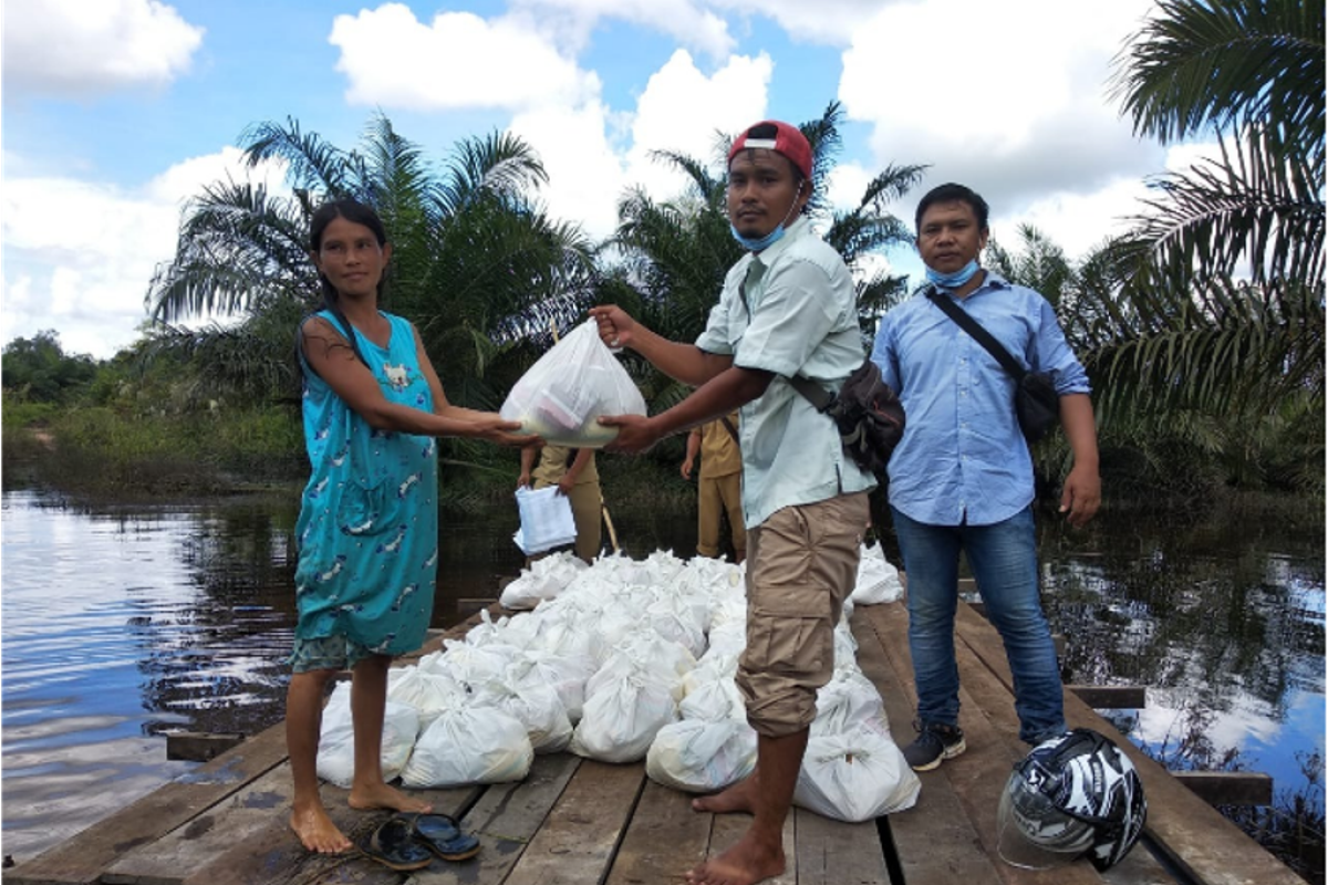 PT BHA salurkan seribu paket sembako untuk korban banjir di enam Desa