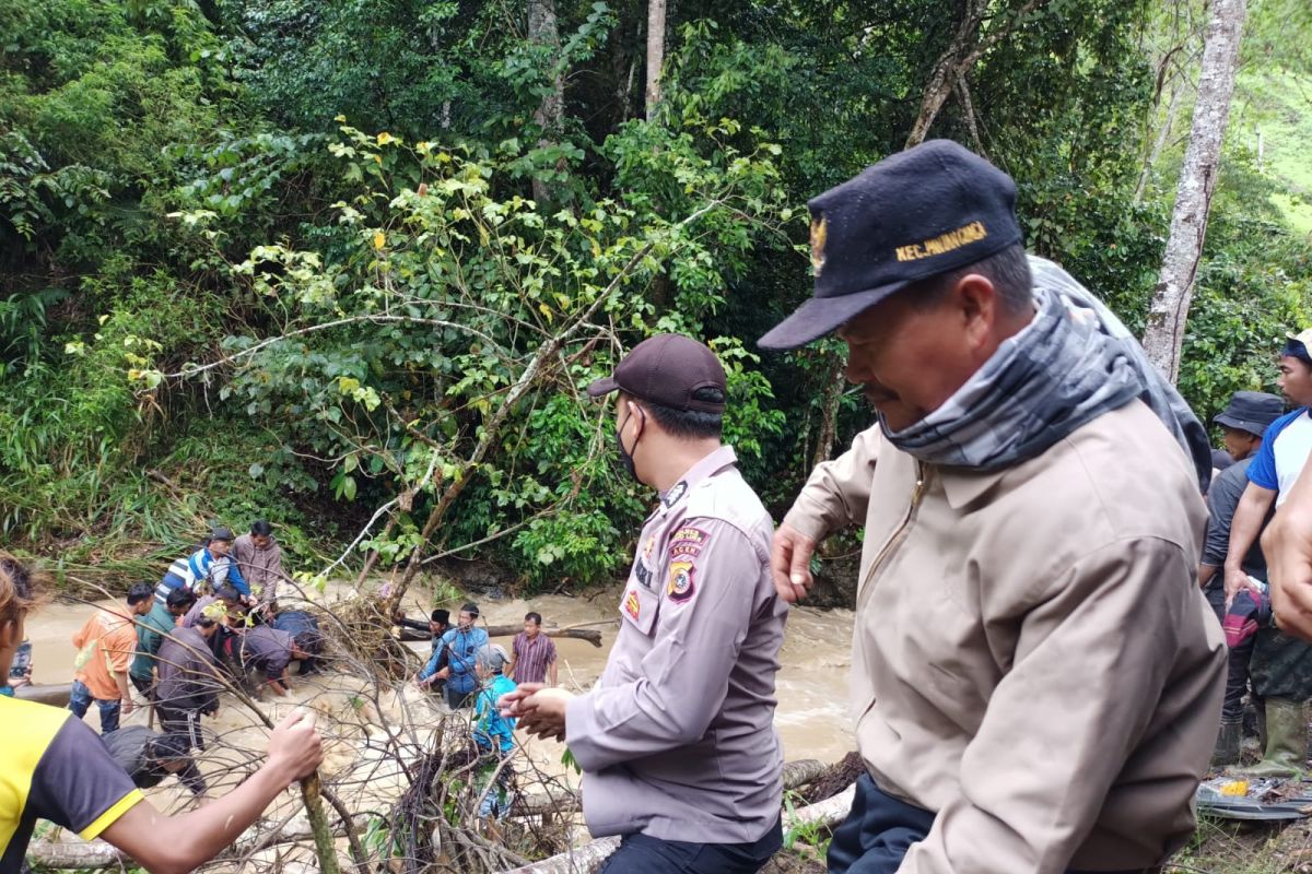 Longsor di Gayo Aceh seret dan tewaskan dua orang warga