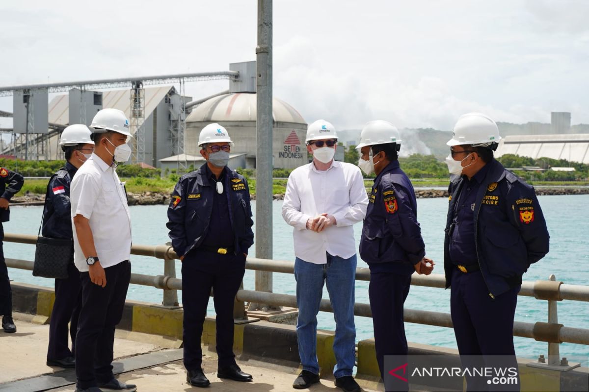 Dirjen  Bea dan Cukai melakukan kunjungan kerja di wilayah kerja Bea Cukai Merak