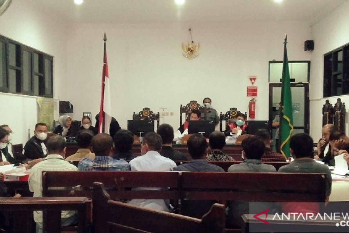 Belasan saksi akui minta struk fiktif BBM, arahkan ke korupsi berjamaah