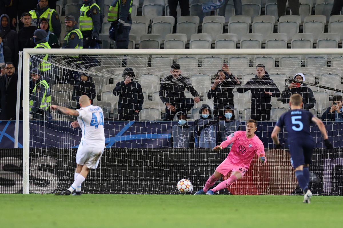 Penalti menit-menit terakhir antar Zenit masuk Liga Europa setelah imbang lawan Malmo