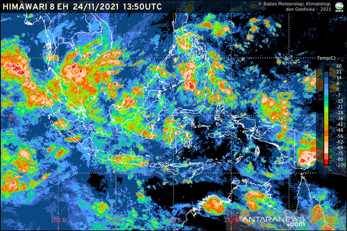 Hujan lebat berpotensi terjadi di timur Indonesia, berisiko banjir